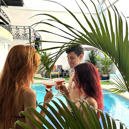 The View Hostel & Lounge カリ エクステリア 写真